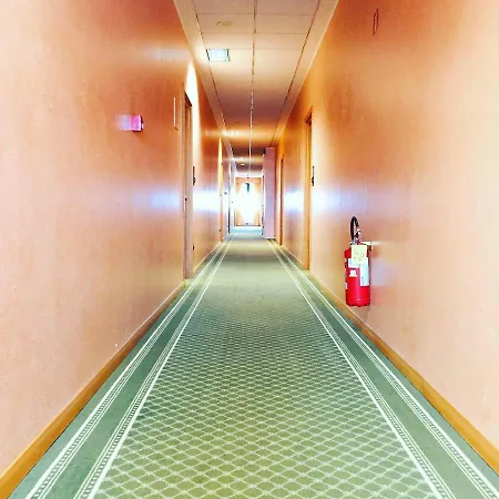 Europa Motel 4*